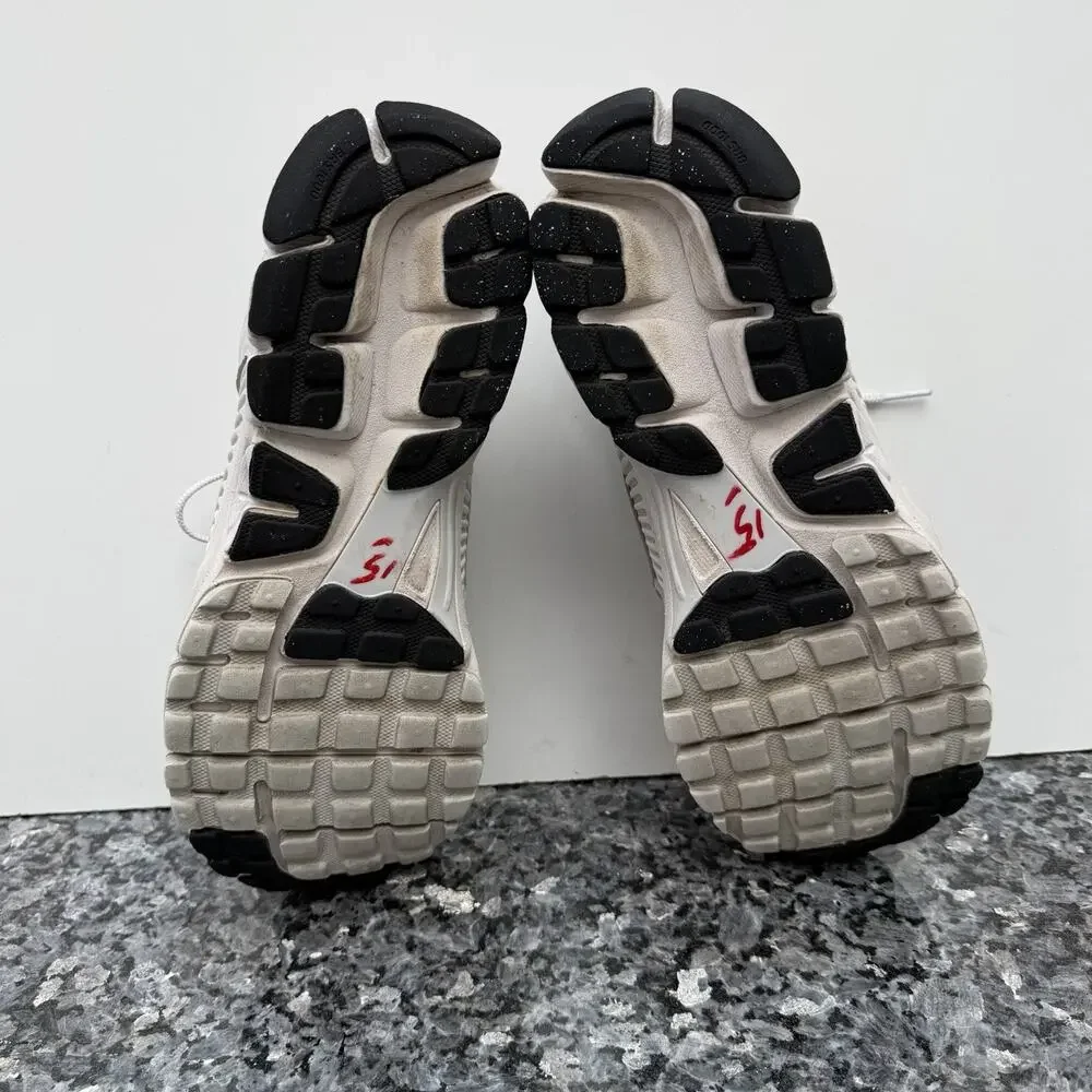 Nike Zoom Vomero 5 Vast Grey Mens Size 10.5 Athletic Retro Shoes Sneakers
